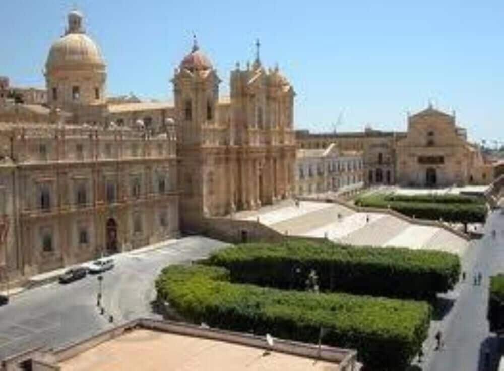 칼라베르나르도 Casa Paolo In Val Di Noto 빌라 외부 사진